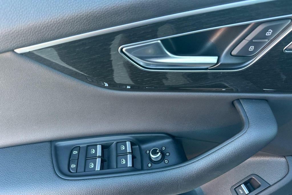 used 2021 Audi Q7 car, priced at $23,991