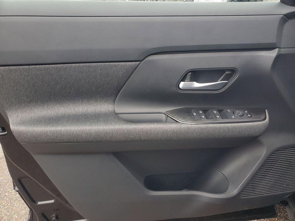 new 2026 Nissan Kicks car, priced at $27,949