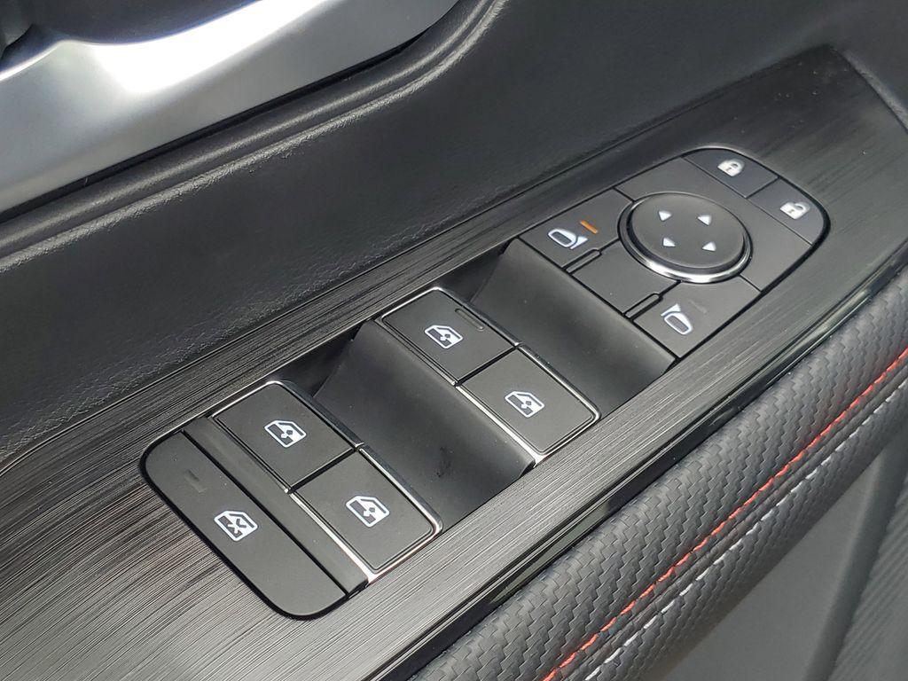 new 2025 Nissan Kicks car, priced at $26,600