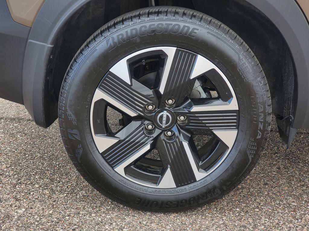 used 2025 Nissan Kicks car, priced at $23,200