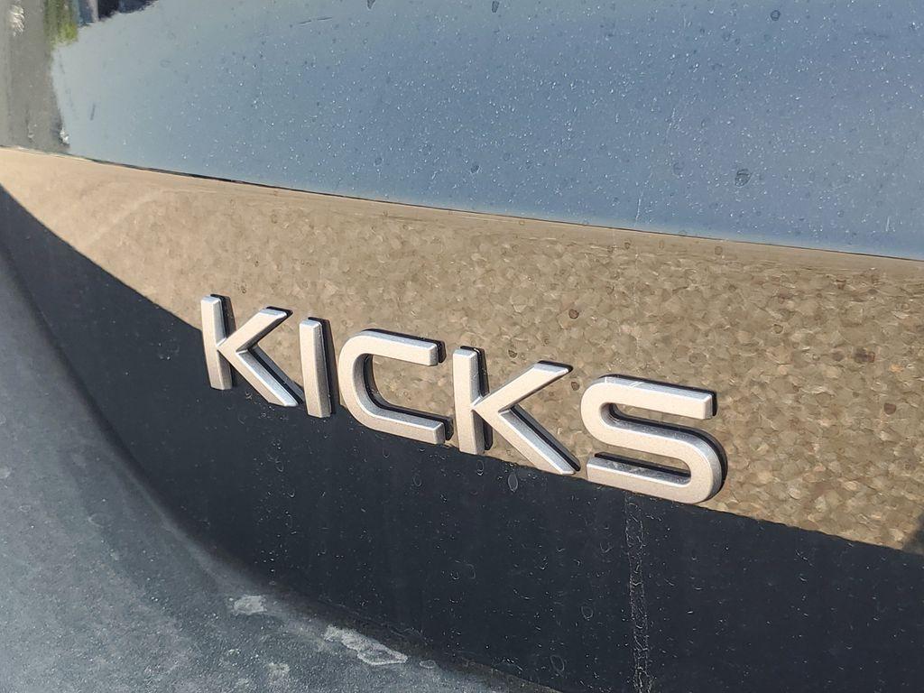 new 2025 Nissan Kicks car, priced at $29,294