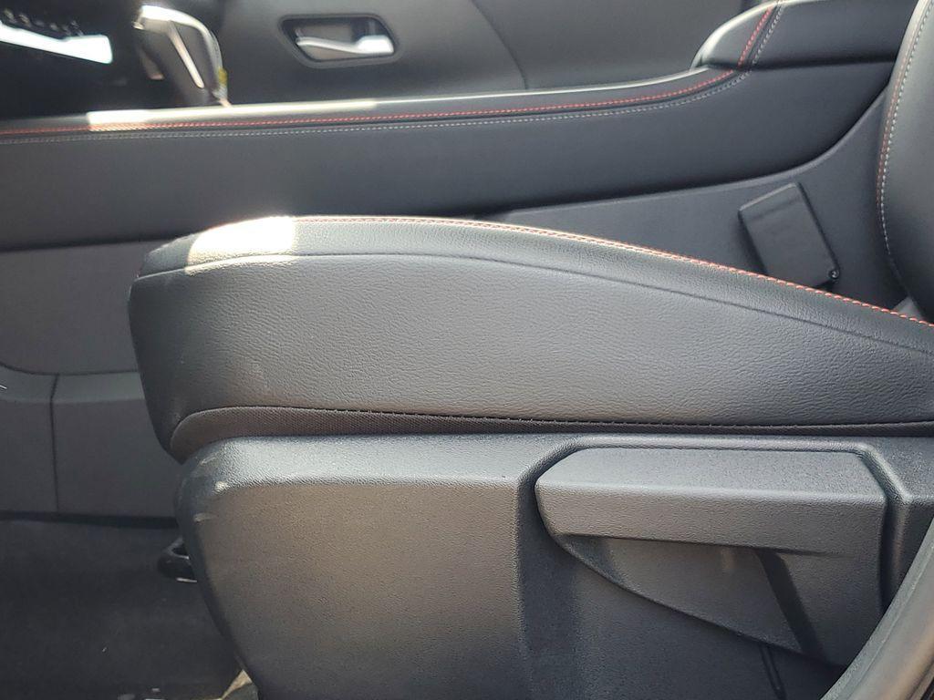 new 2025 Nissan Kicks car, priced at $29,294