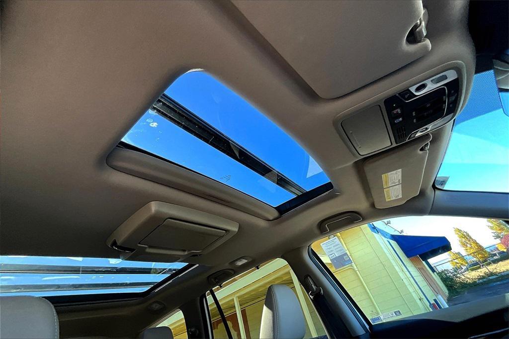 used 2021 Honda Pilot car, priced at $30,486