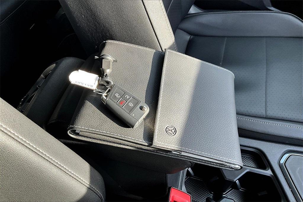 used 2020 Volkswagen Tiguan car, priced at $13,756