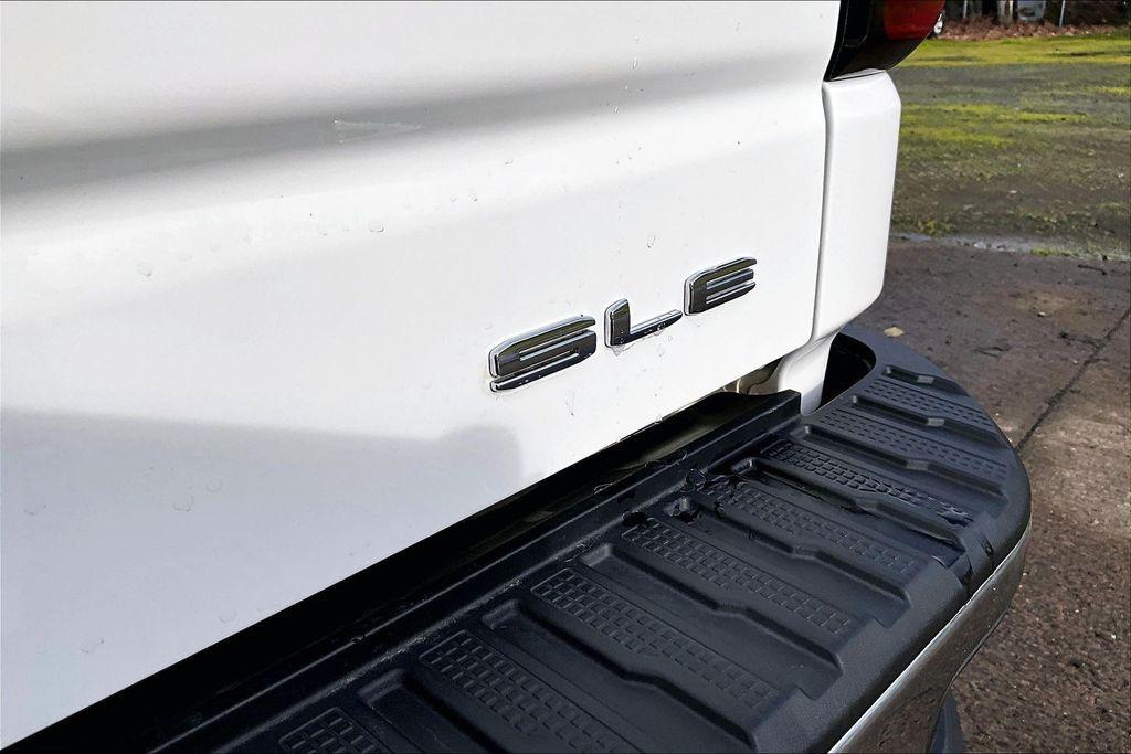 used 2022 GMC Sierra 1500 car, priced at $34,987