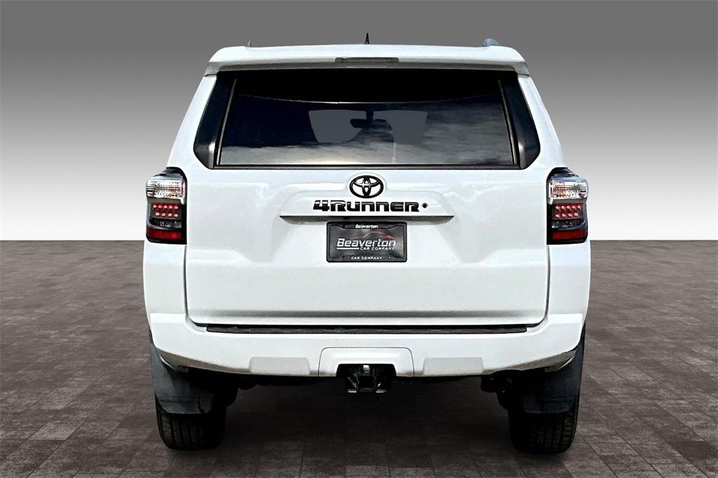 2018 Super White Toyota 4Runner