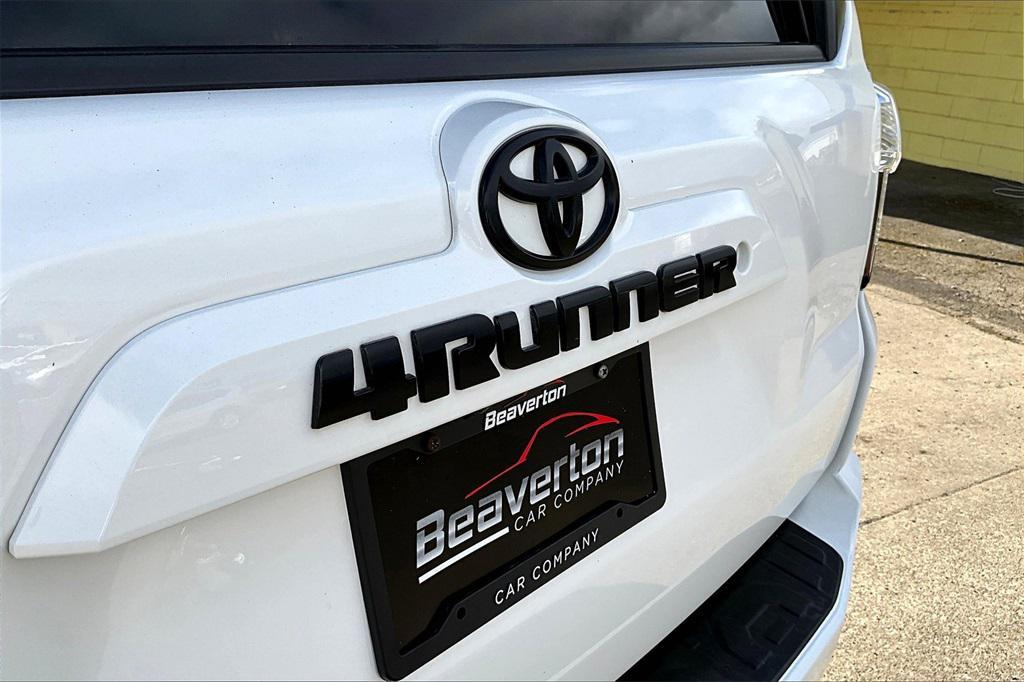 2018 Super White Toyota 4Runner