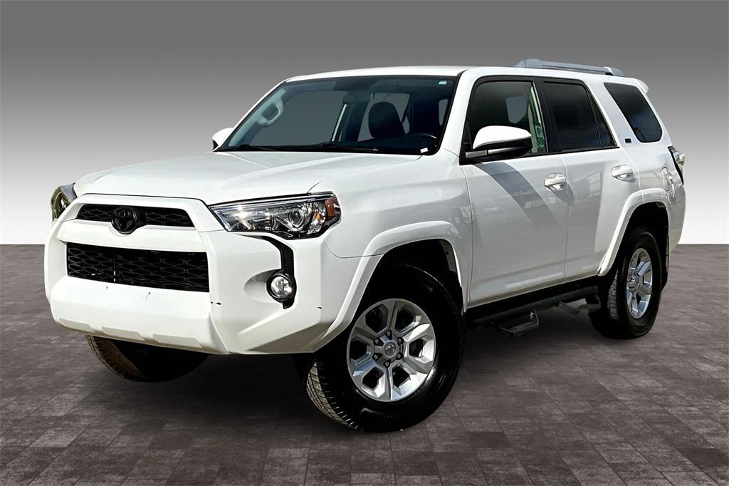 2018 Super White Toyota 4Runner