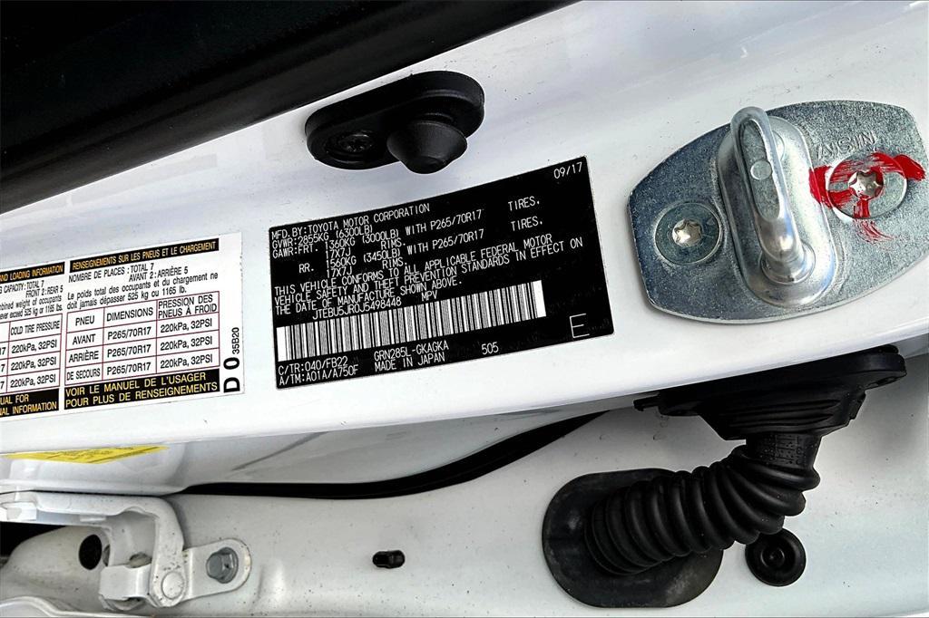 2018 Super White Toyota 4Runner
