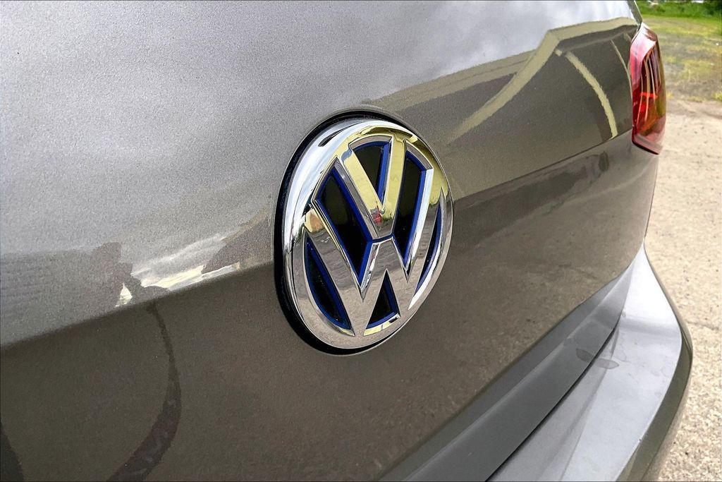 used 2016 Volkswagen e-Golf car, priced at $8,244