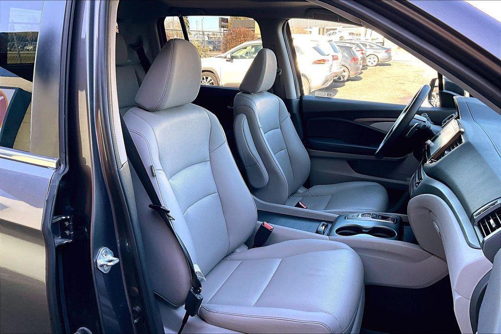 used 2023 Honda Ridgeline car, priced at $31,184