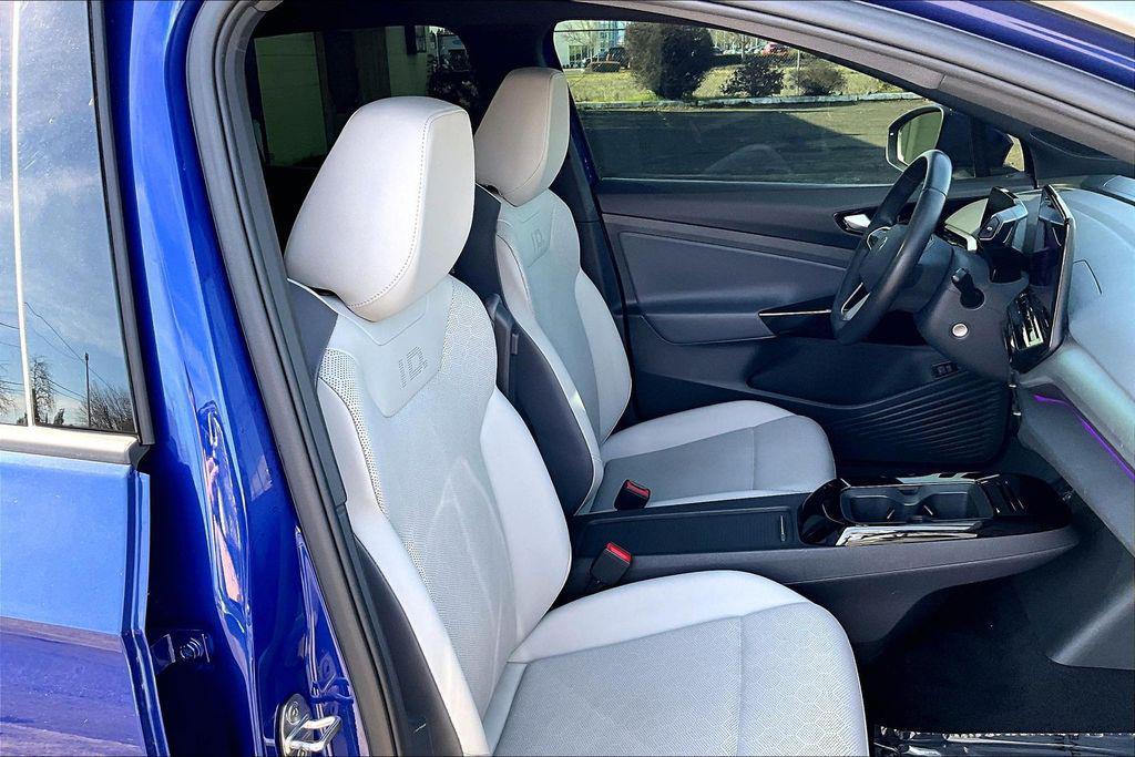 used 2022 Volkswagen ID.4 car, priced at $20,808