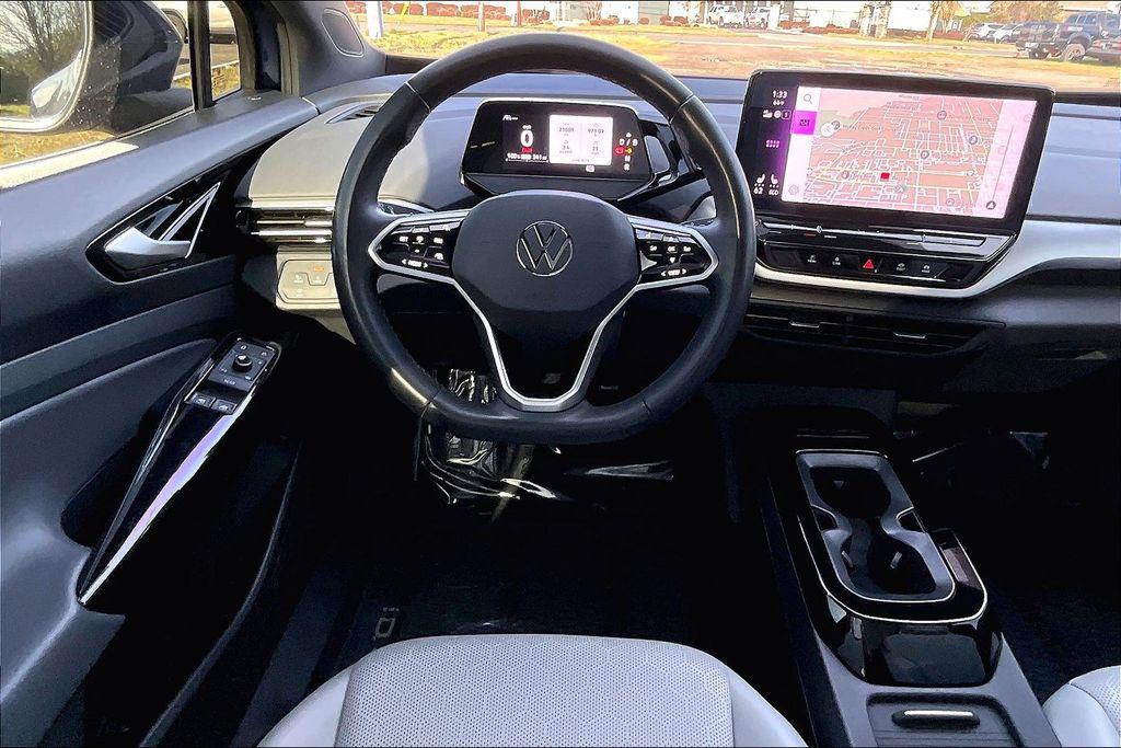 used 2022 Volkswagen ID.4 car, priced at $20,808