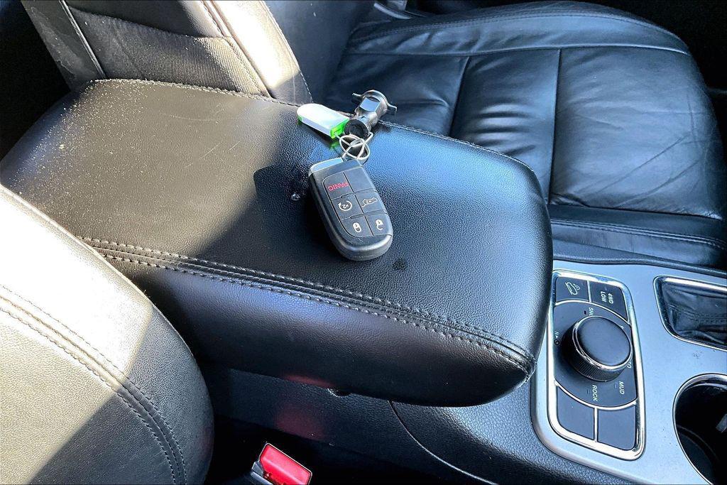 used 2018 Jeep Grand Cherokee car, priced at $16,431