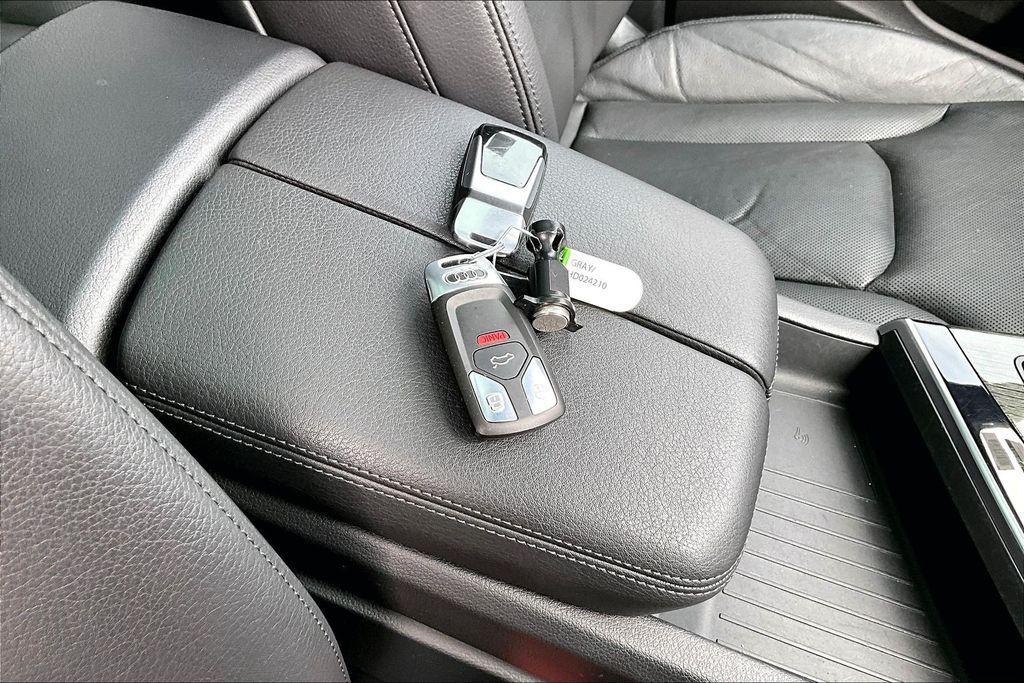 used 2017 Audi Q7 car, priced at $18,366