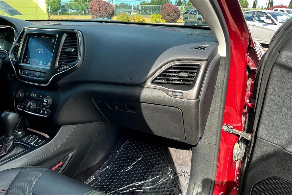 used 2019 Jeep Cherokee car, priced at $18,910