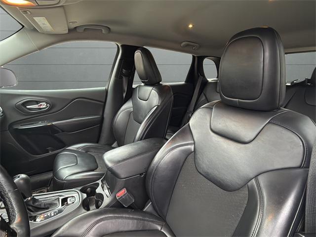 used 2020 Jeep Cherokee car, priced at $18,368