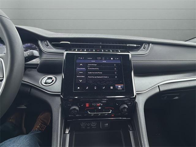 used 2024 Jeep Grand Cherokee car, priced at $28,252