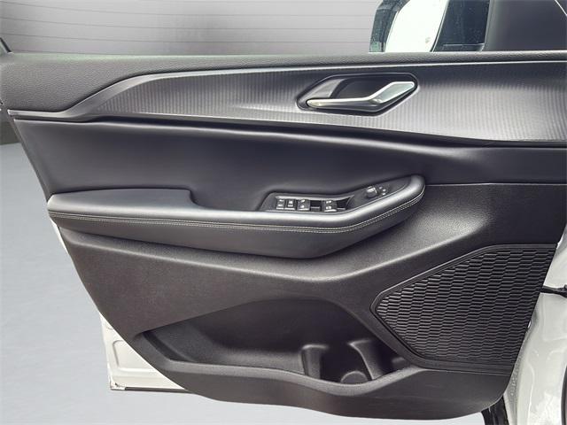 used 2024 Jeep Grand Cherokee car, priced at $28,252