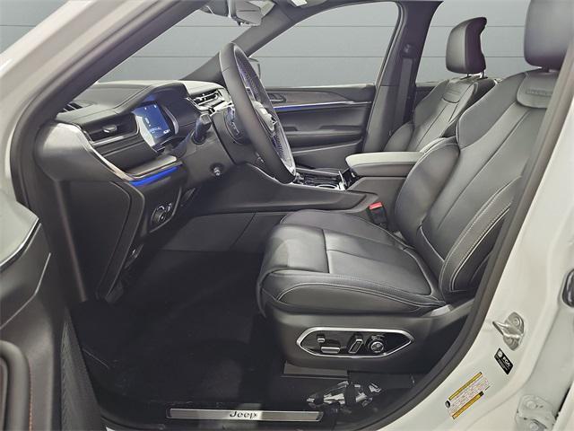 new 2025 Jeep Grand Cherokee L car, priced at $59,000