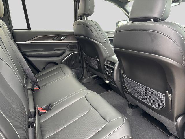new 2026 Jeep Grand Cherokee car, priced at $49,750