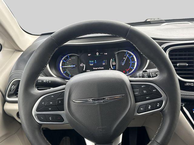 used 2023 Chrysler Pacifica Hybrid car, priced at $26,174