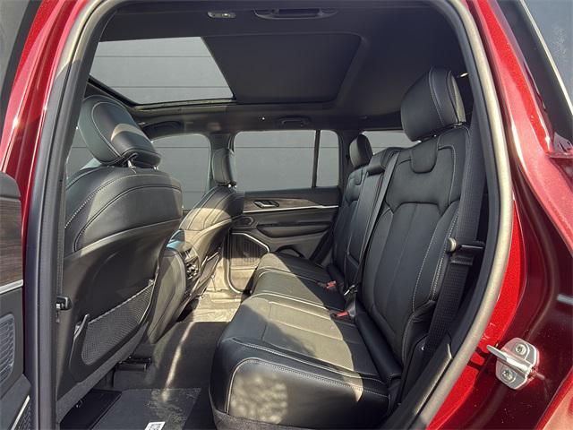 new 2026 Jeep Grand Cherokee car, priced at $55,850