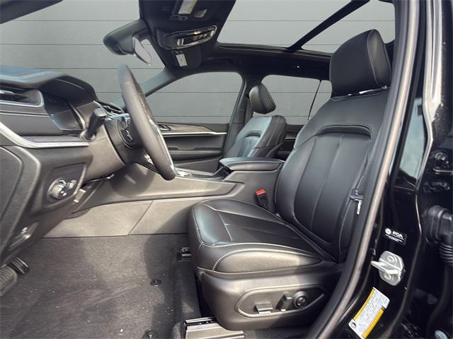 new 2025 Jeep Grand Cherokee car, priced at $51,676