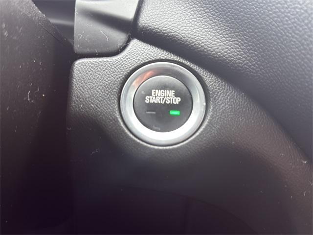 used 2021 Chevrolet Equinox car, priced at $15,870