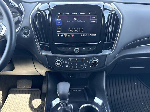 used 2023 Chevrolet Traverse car, priced at $29,500