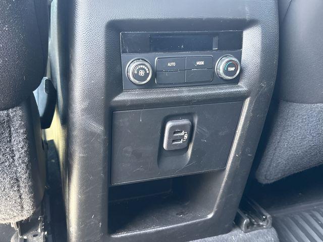 used 2023 Chevrolet Traverse car, priced at $29,500