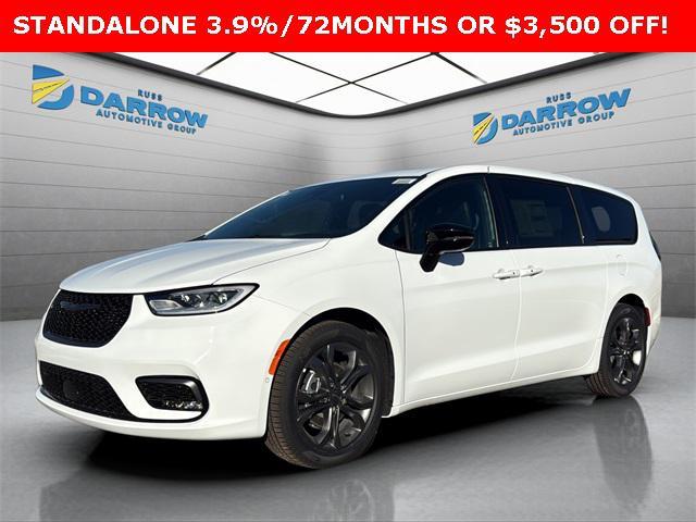 new 2026 Chrysler Pacifica car, priced at $45,606