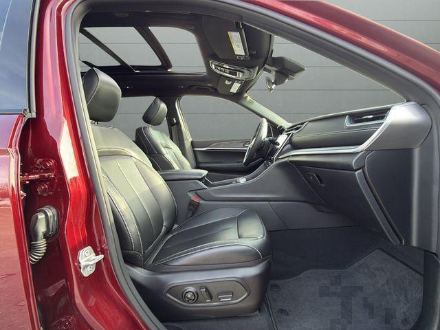 used 2025 Jeep Grand Cherokee L car, priced at $39,649