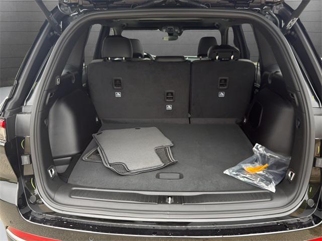 new 2025 Jeep Grand Cherokee car, priced at $51,061