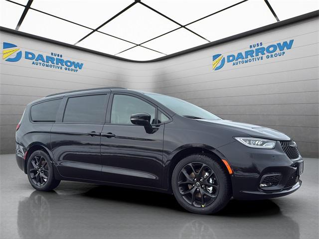 new 2026 Chrysler Pacifica car, priced at $53,390