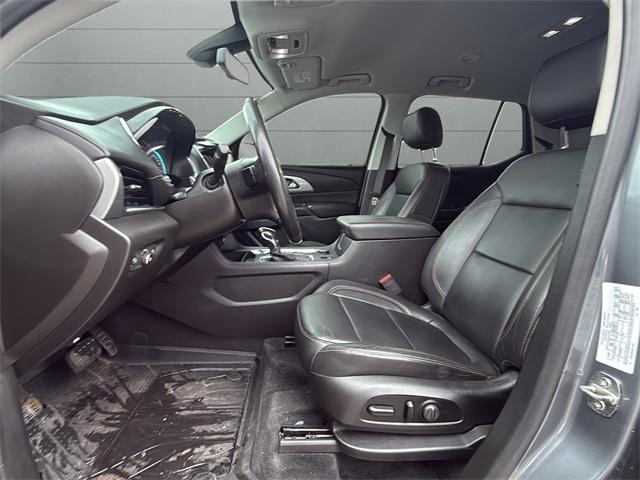 used 2021 Chevrolet Traverse car, priced at $25,900