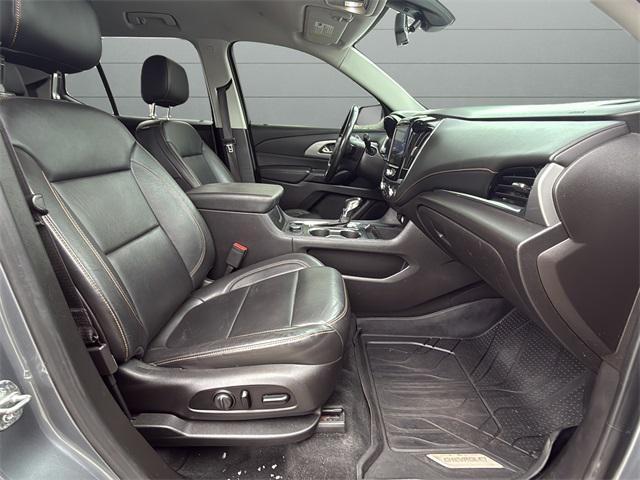 used 2021 Chevrolet Traverse car, priced at $25,900