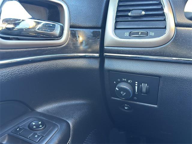 used 2017 Jeep Grand Cherokee car, priced at $14,768