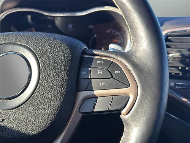 used 2017 Jeep Grand Cherokee car, priced at $14,768