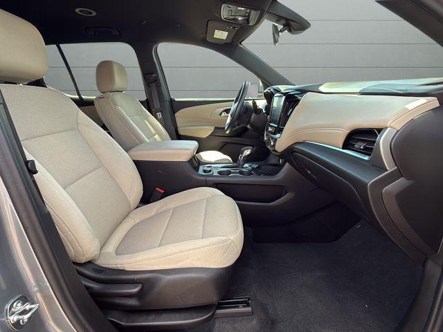 used 2023 Chevrolet Traverse car, priced at $33,093