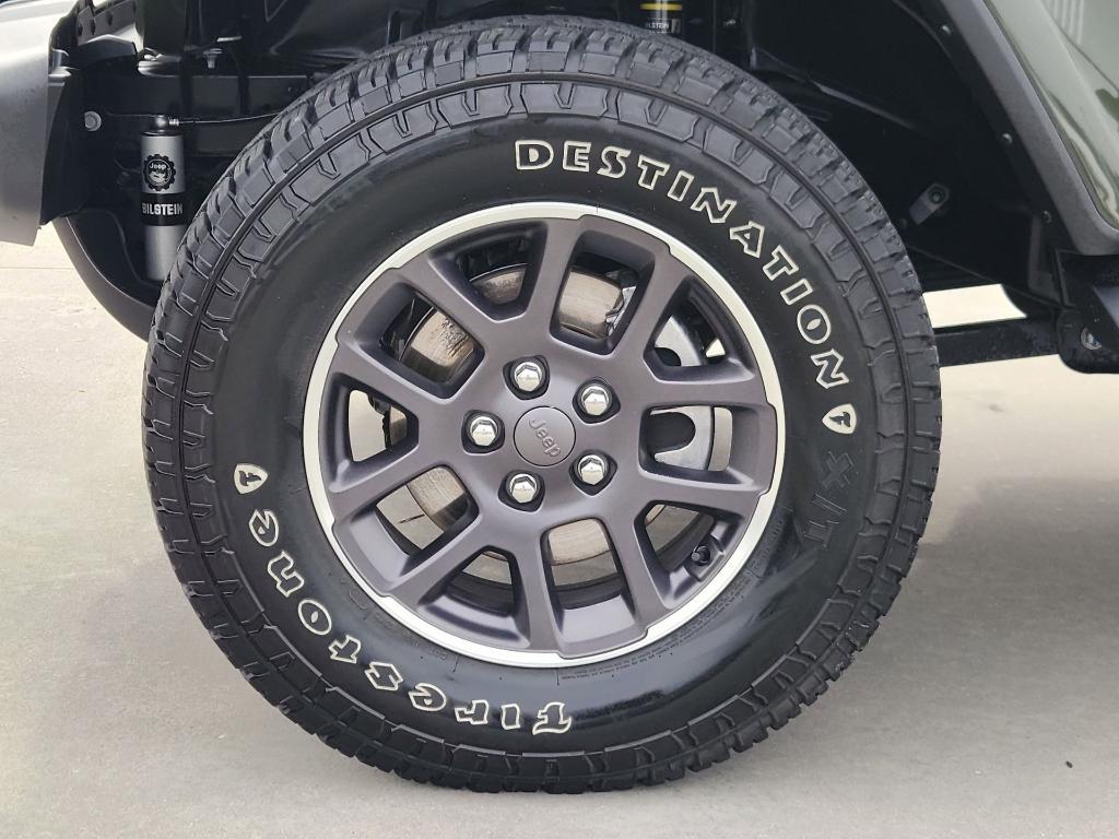 used 2022 Jeep Gladiator car, priced at $27,998