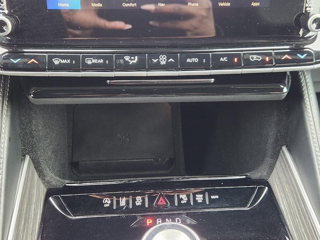 used 2022 Jeep Wagoneer car, priced at $33,998