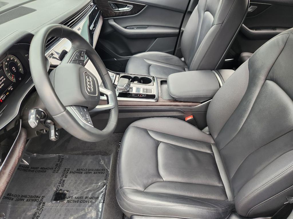 used 2023 Audi Q7 car, priced at $29,998