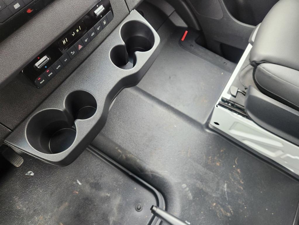 new 2025 Mercedes-Benz Sprinter 2500 car, priced at $77,086