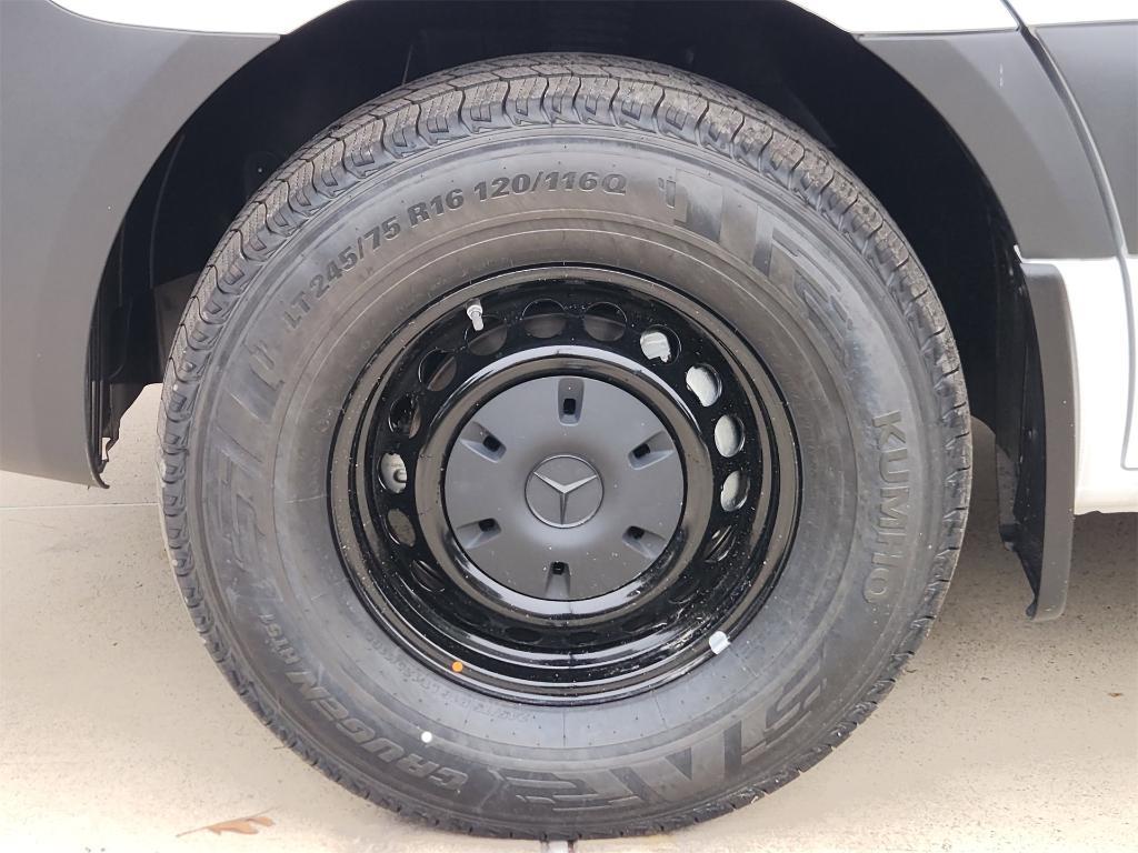 new 2026 Mercedes-Benz Sprinter 2500 car, priced at $62,193