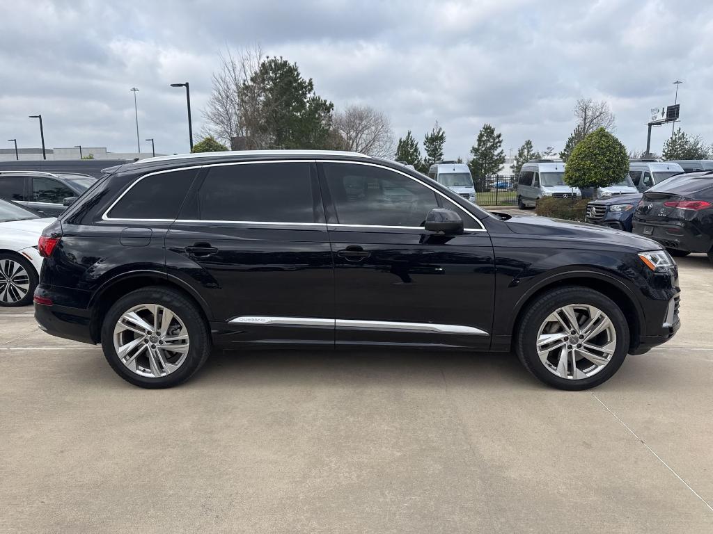 used 2021 Audi Q7 car, priced at $31,498