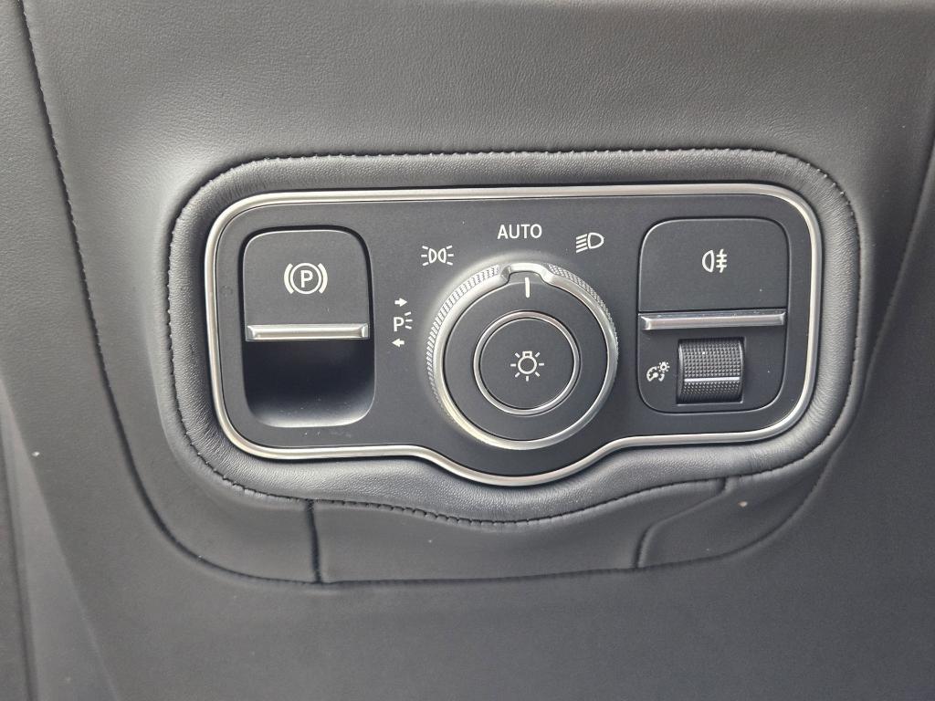 used 2026 Mercedes-Benz AMG G 63 car, priced at $255,998