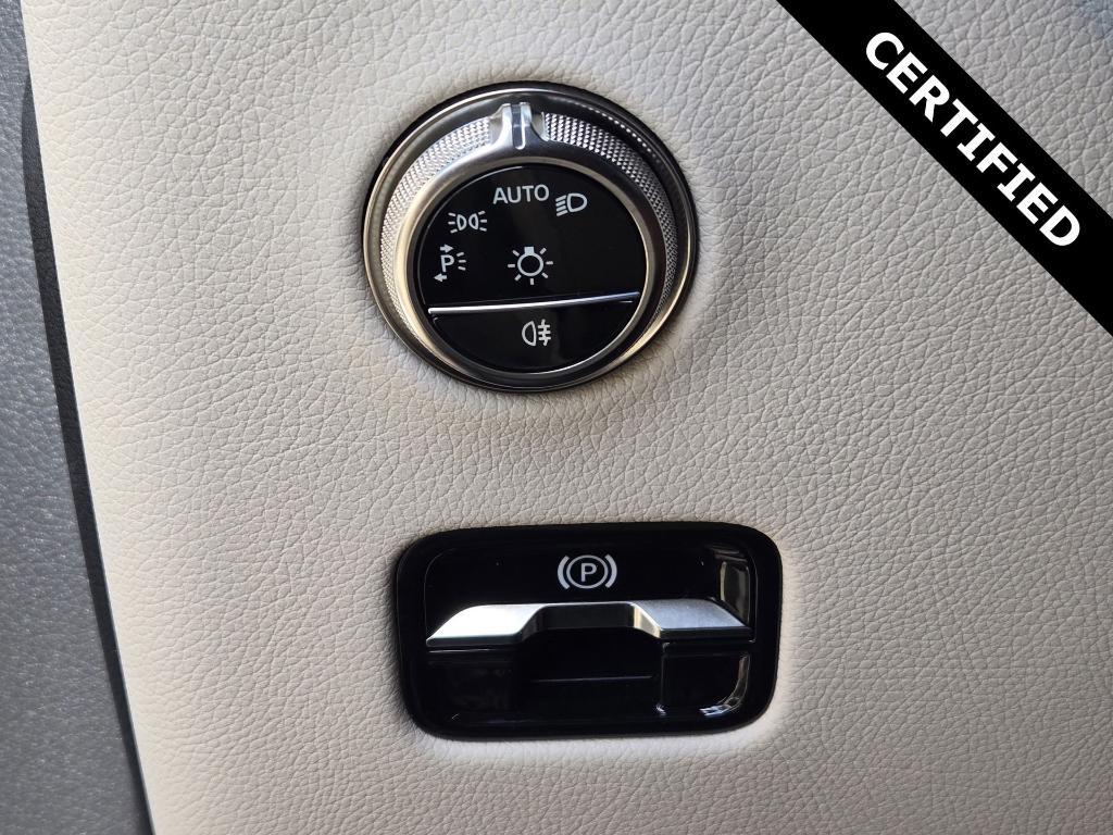 used 2026 Mercedes-Benz GLC 300 car, priced at $46,998