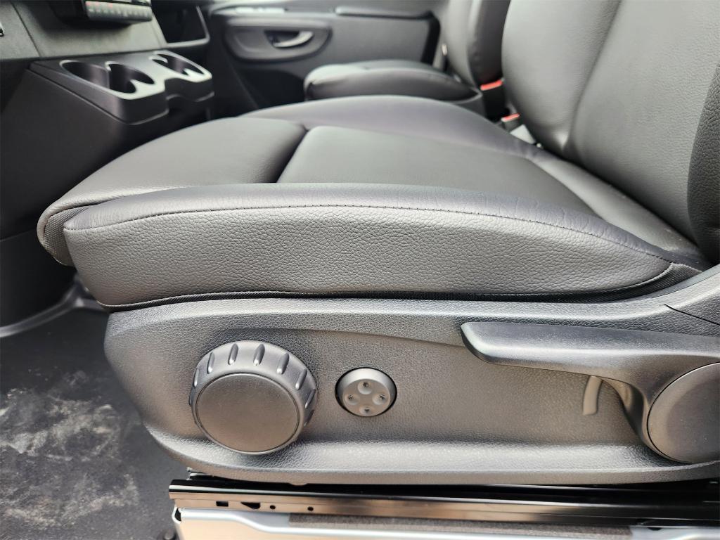 new 2025 Mercedes-Benz Sprinter 2500 car, priced at $73,086