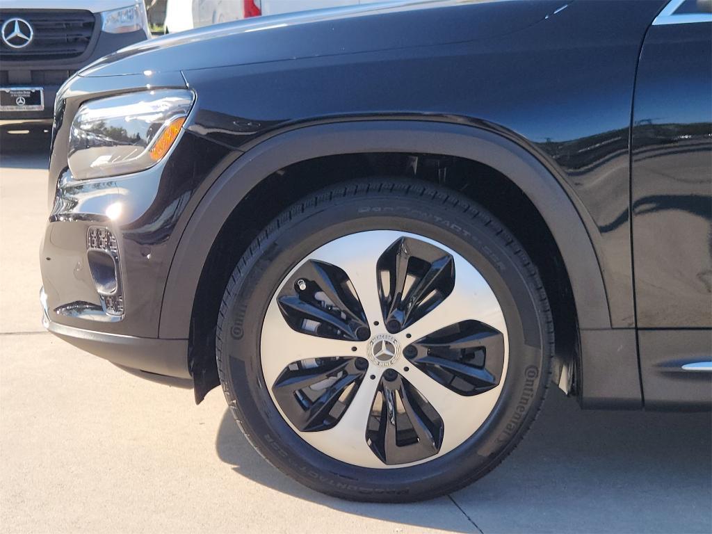 used 2025 Mercedes-Benz GLB 250 car, priced at $42,998